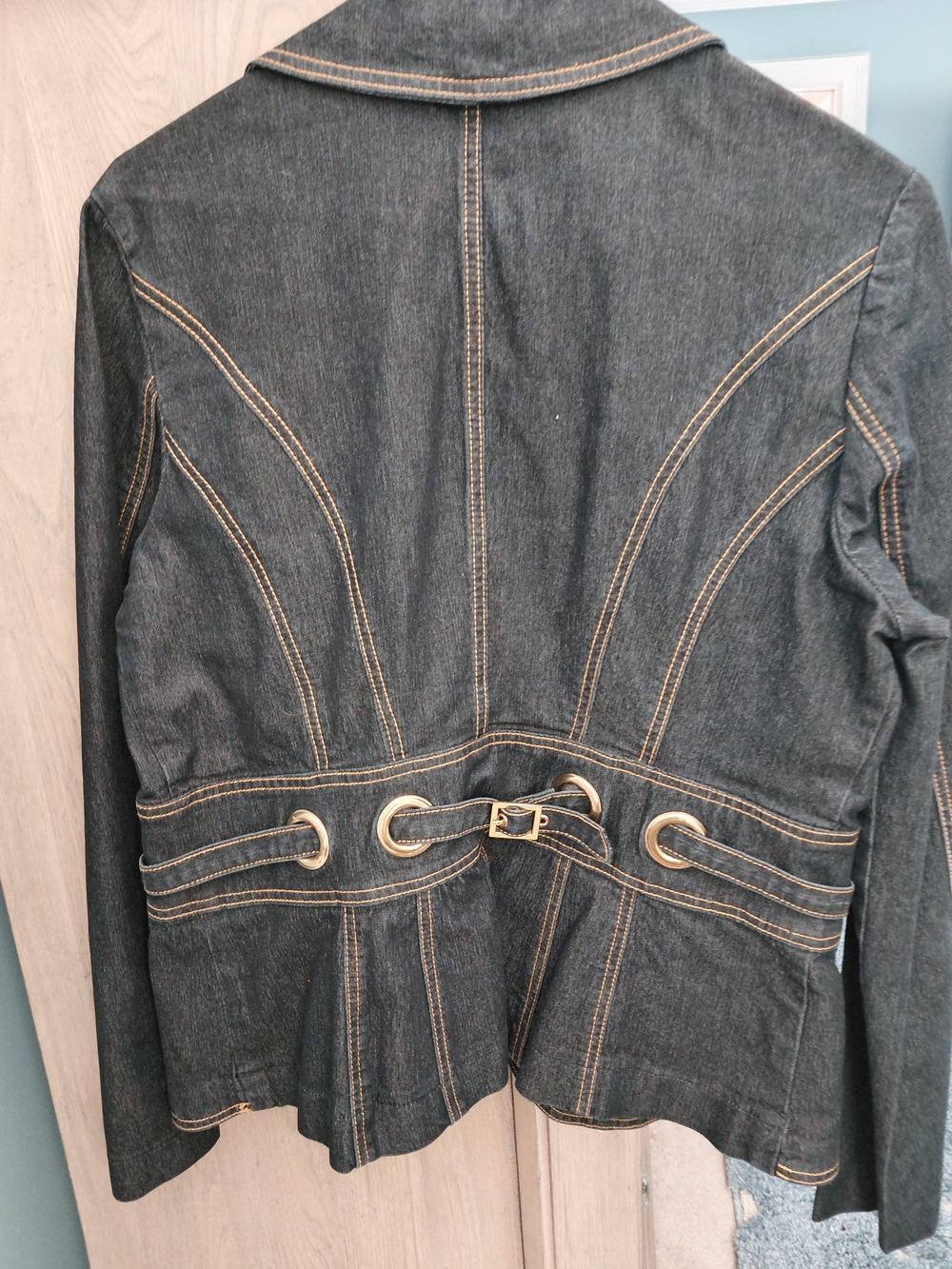 Women's Dark Denim Jacket with Contrast Topstitching - Picture 3 of 3